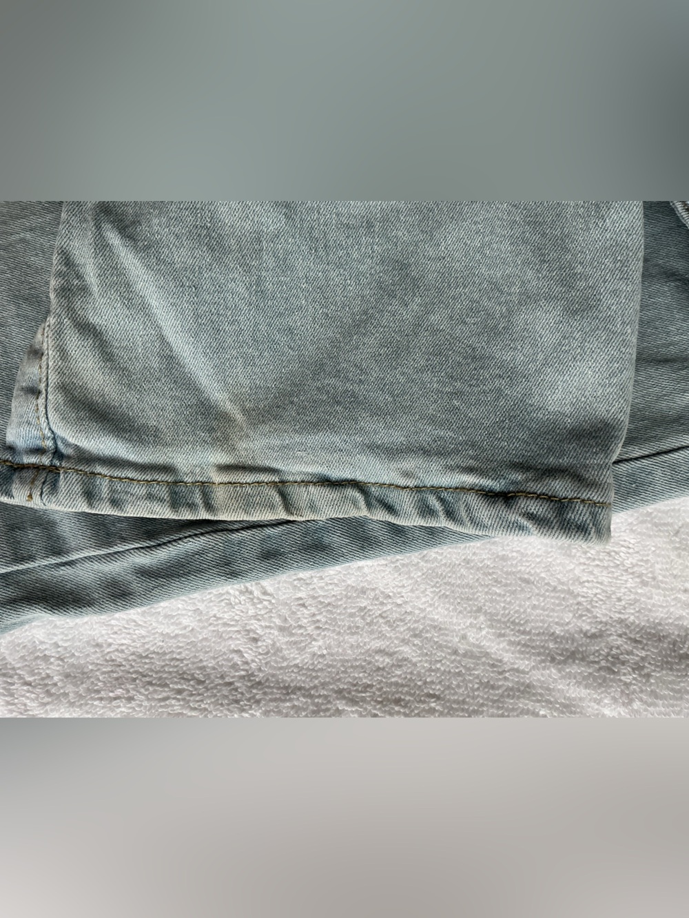 Light Blue Women's Straight-Leg Jeans with Subtle Embroidered Details r - Picture 13 of 14